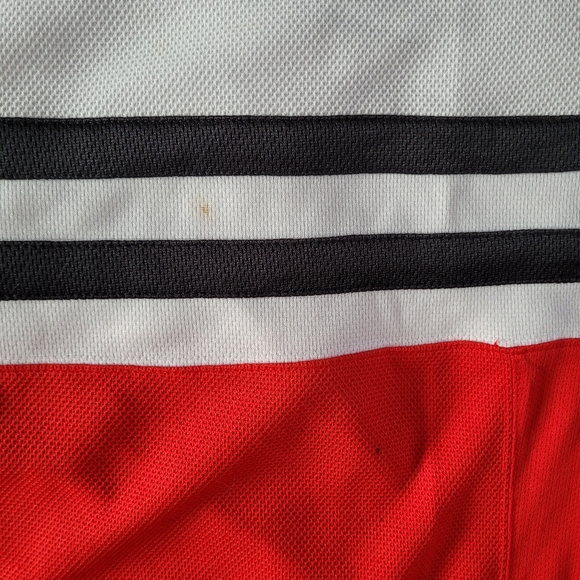 Chicago Black hawks jersey and Stanley cup hat. - Picture 12 of 14